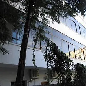 Haxhiu מלון טיראנה